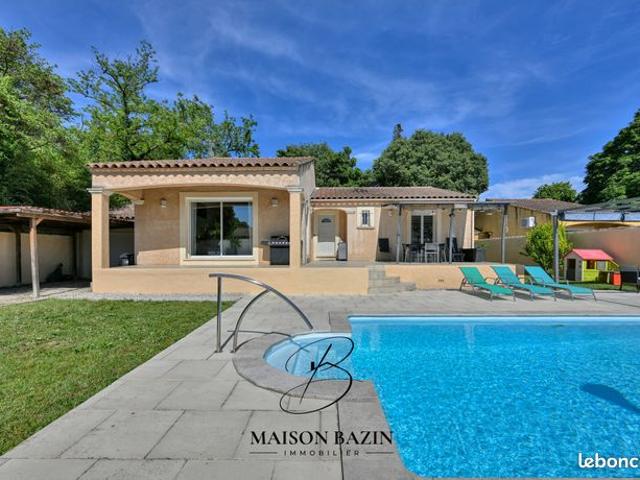 Villa 5 pièces 145 m²