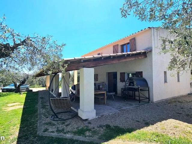 Villa 5 pièces 146 m²