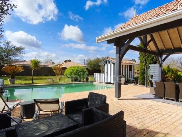 Villa 5 pièces 146 m²