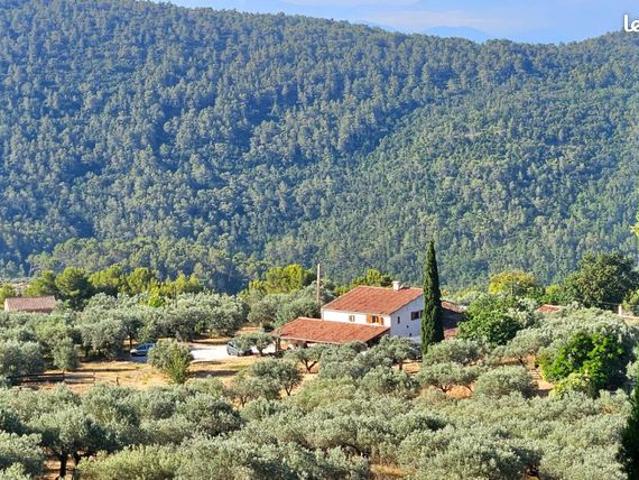 Villa 5 pièces 146 m²