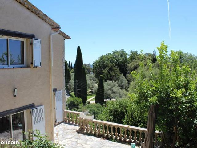 Villa 5 pièces 146 m²