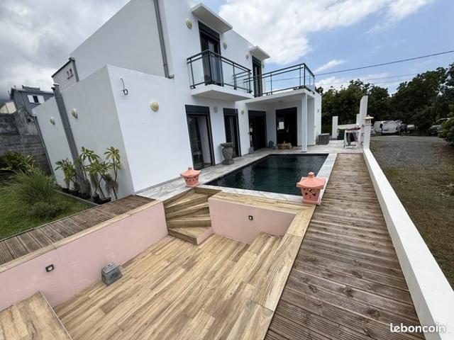 Villa 5 pièces 146 m²