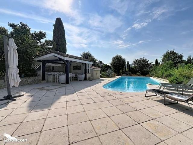 Villa 5 pièces 146 m²