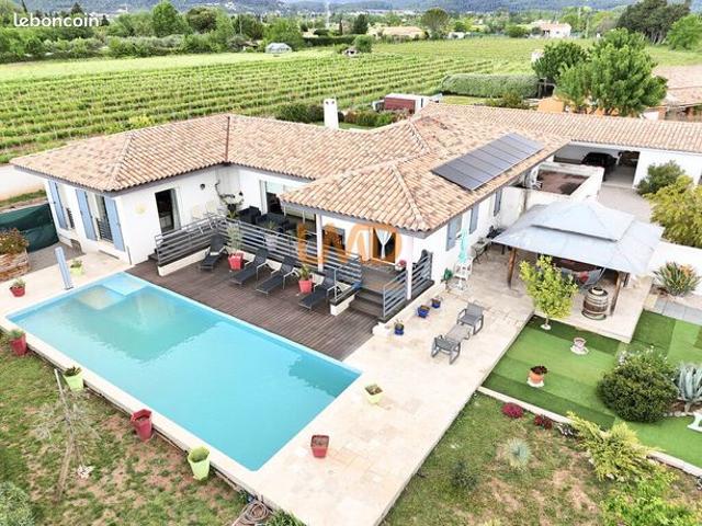 Villa 5 pièces 146 m²