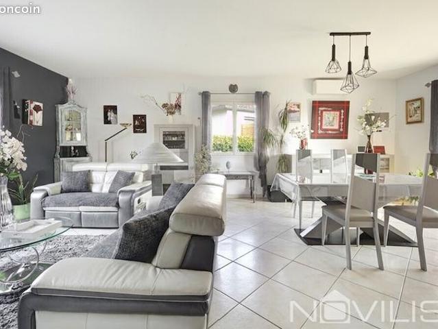 Villa 5 pièces 146 m²