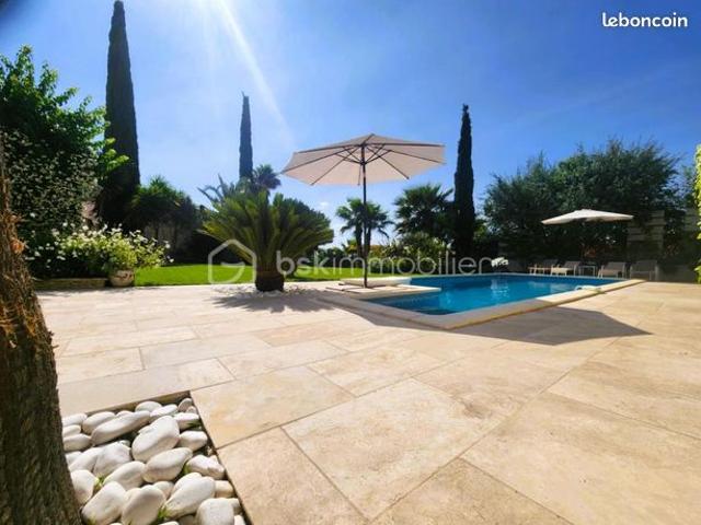 Villa 5 pièces 160 m²