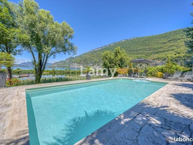 Villa 5 pièces 147 m²