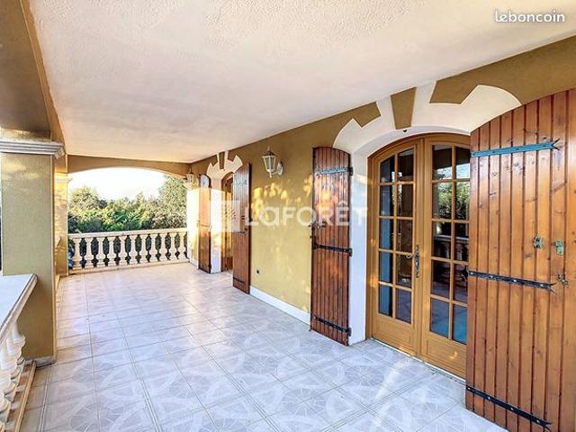 Villa 5 pièces 147 m²