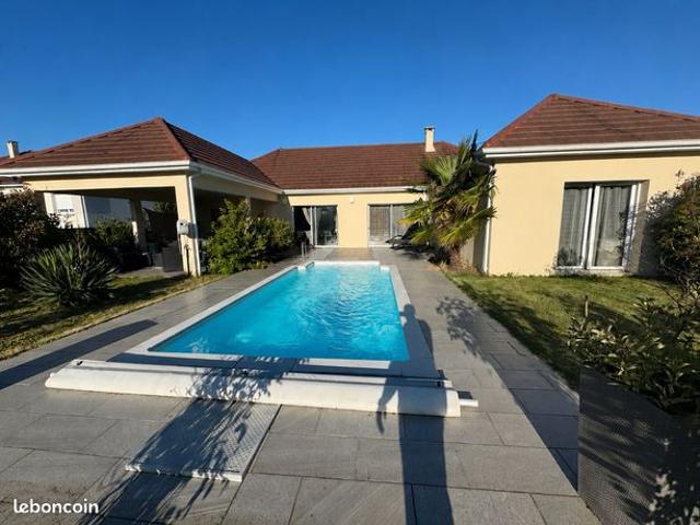 Villa 5 pièces 147 m²