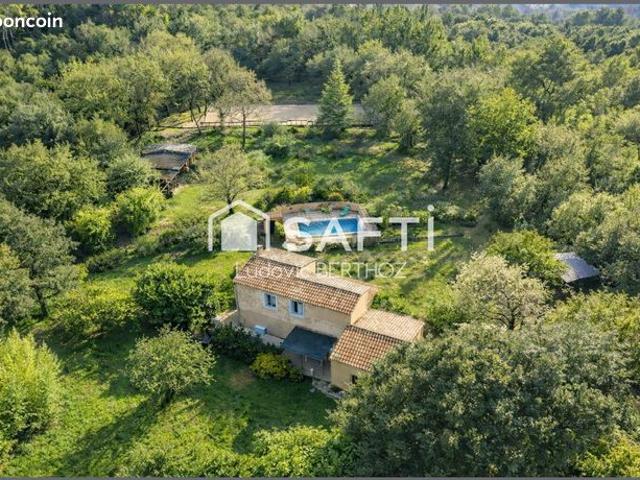Villa 5 pièces 147 m²