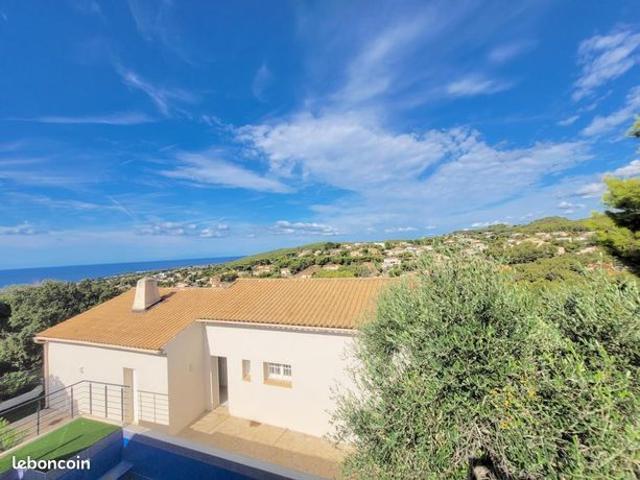 Villa 5 pièces 147 m²