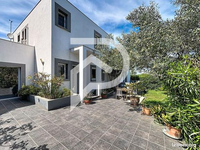Villa 5 pièces 148 m²