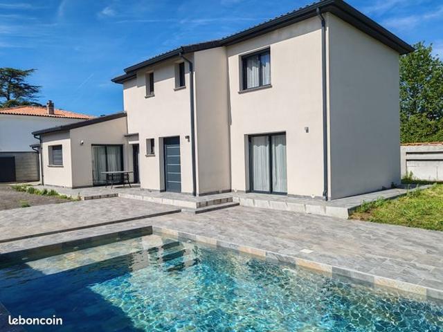 Villa 5 pièces 148 m²