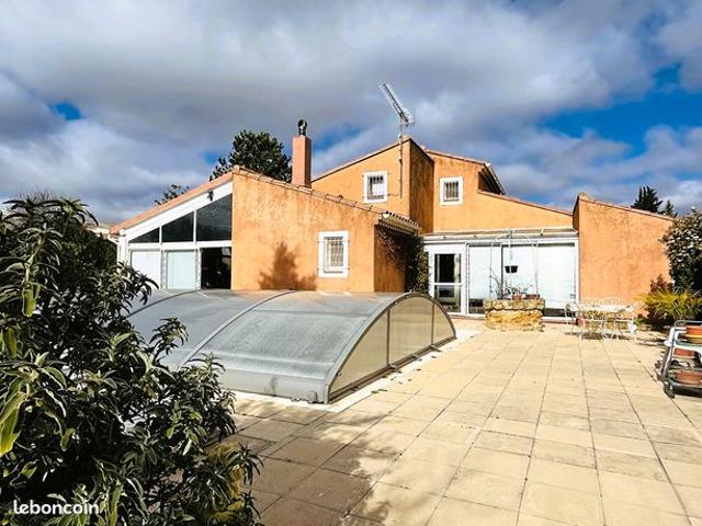 Villa 5 pièces 148 m²