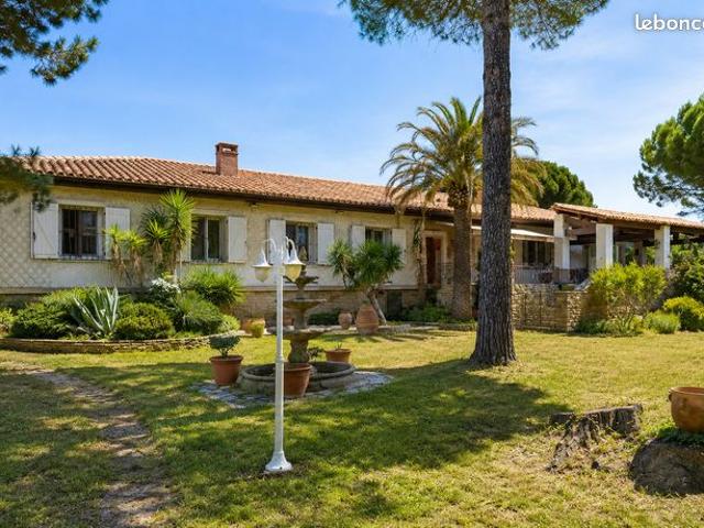 Villa 5 pièces 150 m²