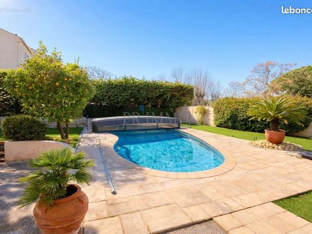 Villa 5 pièces 150 m²