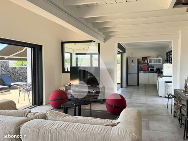 Villa 5 pièces 150 m²
