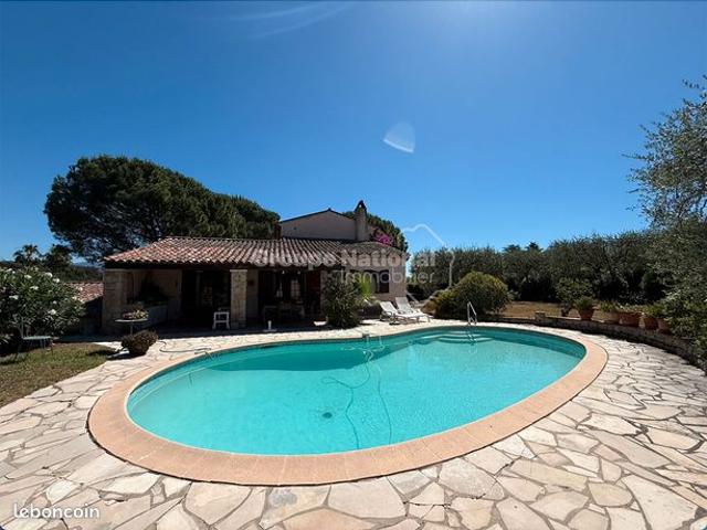 Villa 5 pièces 150 m²