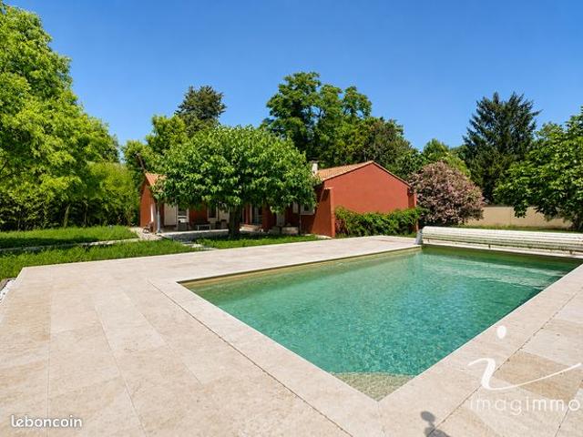Villa 5 pièces 150 m²