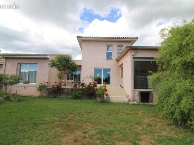 Villa 5 pièces 150 m²