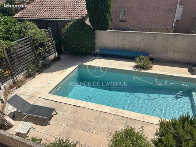 Villa 5 pièces 150 m²
