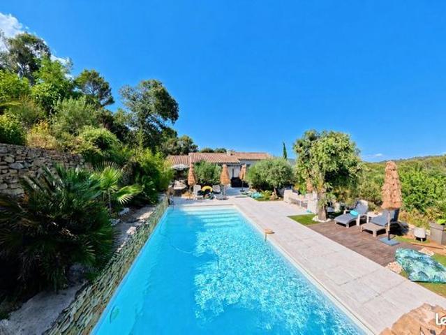 Villa 5 pièces 150 m²