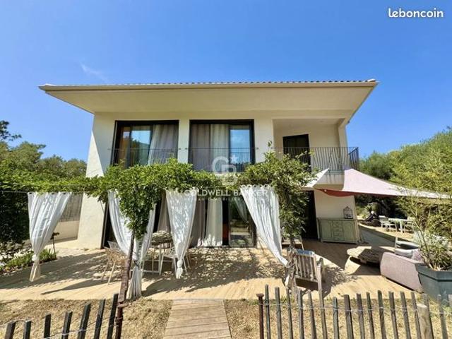 Villa 5 pièces 150 m²