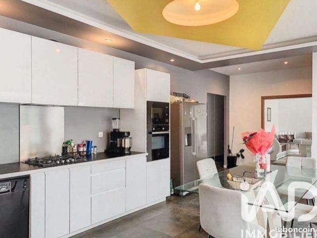 Villa 5 pièces 150 m²
