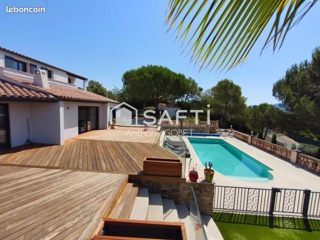 Villa 5 pièces 150 m²