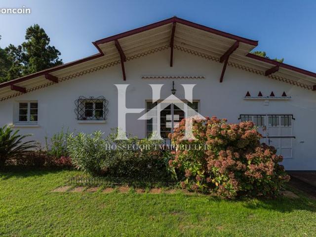 Villa 5 pièces 150 m²