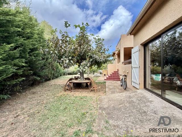 Villa 5 pièces 150 m²