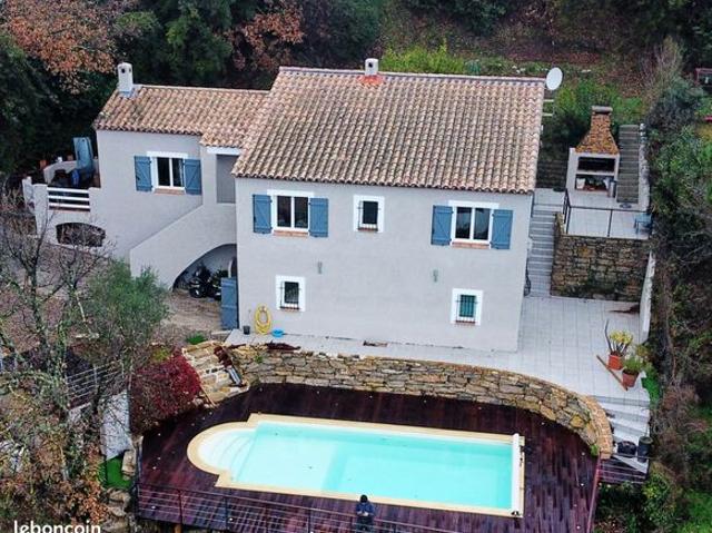 Villa 5 pièces 150 m²