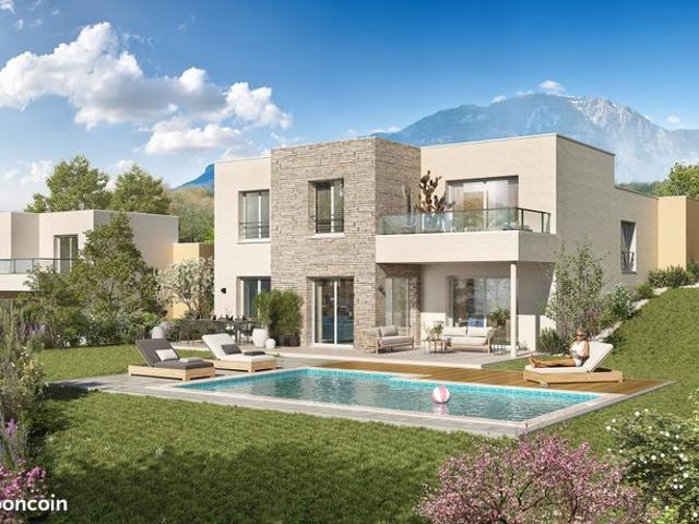 Villa 5 pièces 150 m²