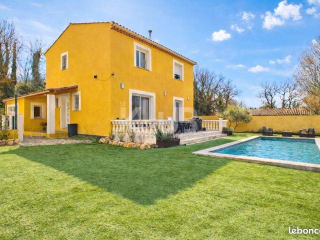 Villa 5 pièces 150 m²