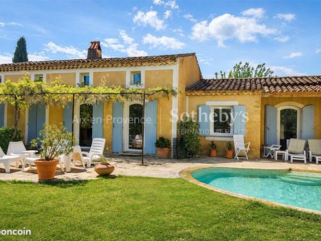 Villa 5 pièces 150 m²