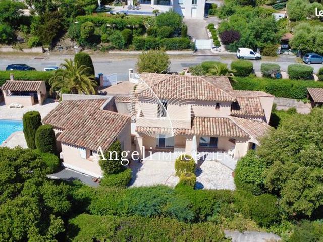 Villa 5 pièces 150 m²