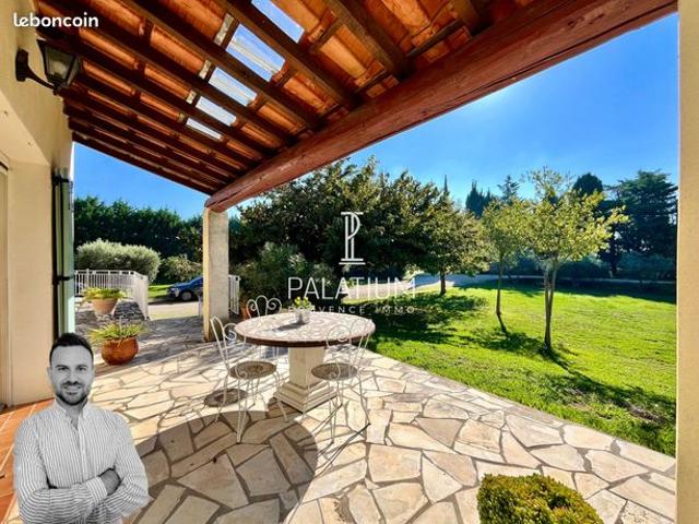 Villa 5 pièces 150 m²