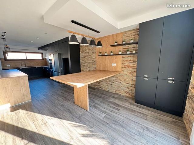 Villa 5 pièces 150 m²