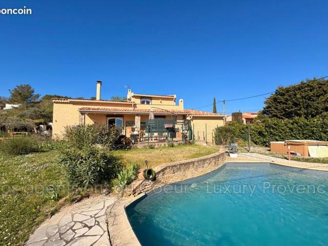Villa 5 pièces 150 m²