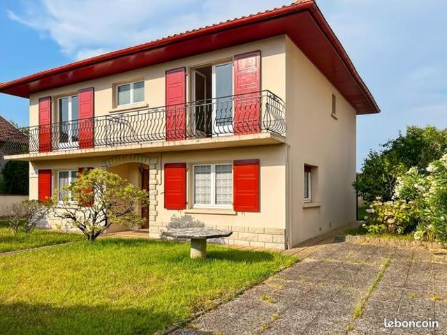 Villa 5 pièces 150 m²