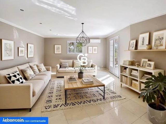 Villa 5 pièces 150 m²