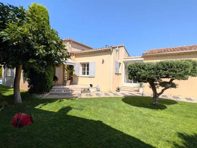 Villa 5 pièces 150 m² au total Entraigues sur la Sorgu 150m² Entraigues sur la Sorgue