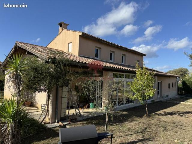 Villa 5 pièces 151 m²