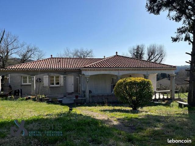 Villa 5 pièces 151 m²