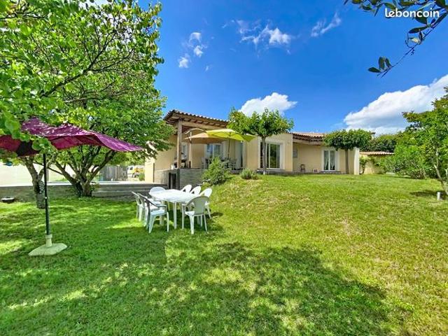 Villa 5 pièces 151 m²