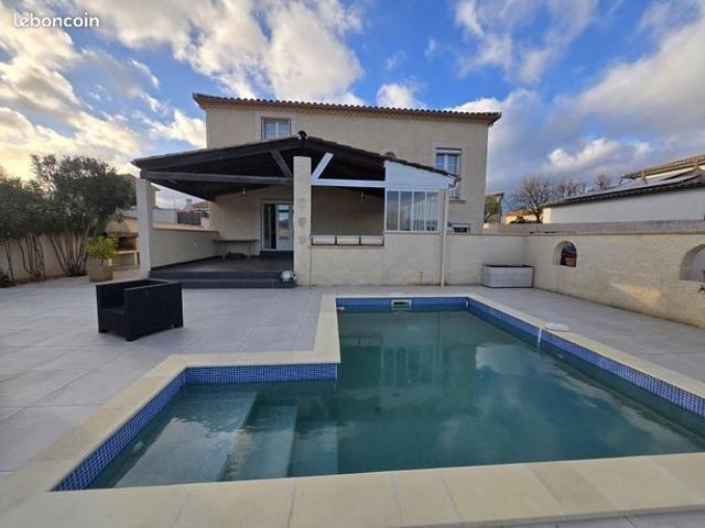Villa 5 pièces 151 m²