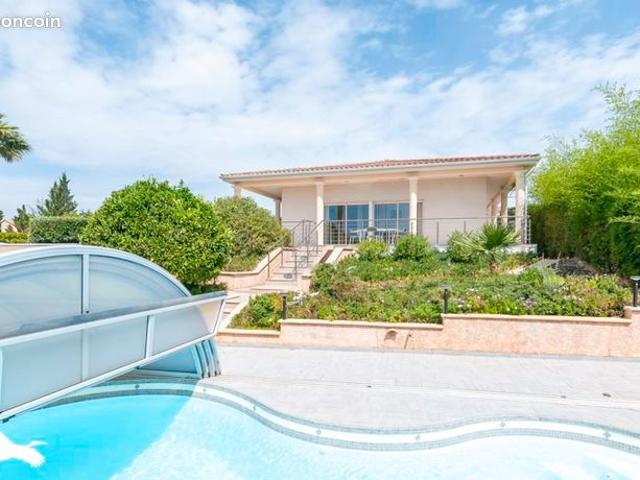 Villa 5 pièces 152 m²