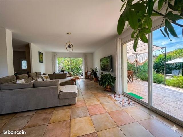 Villa 5 pièces 153 m²