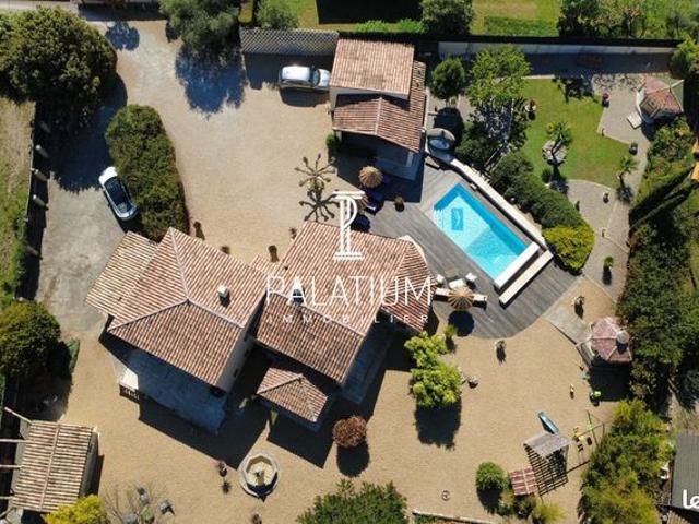 Villa 5 pièces 153 m²