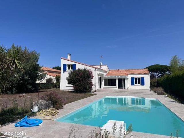 Villa 5 pièces 153 m²